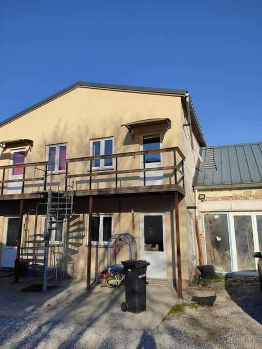 Perle De Coton Pour Duo De Charme Apartment Anhee Exterior photo